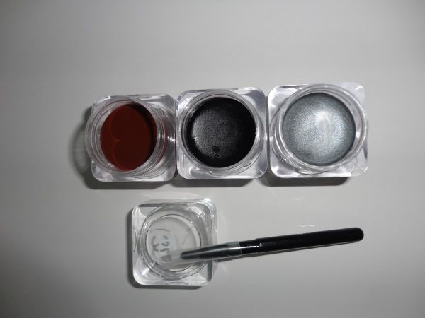 Kit com 3 Delineadores em gel