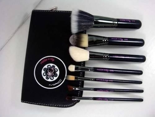 Kit 7 Pincéis Kello Kitty MAC